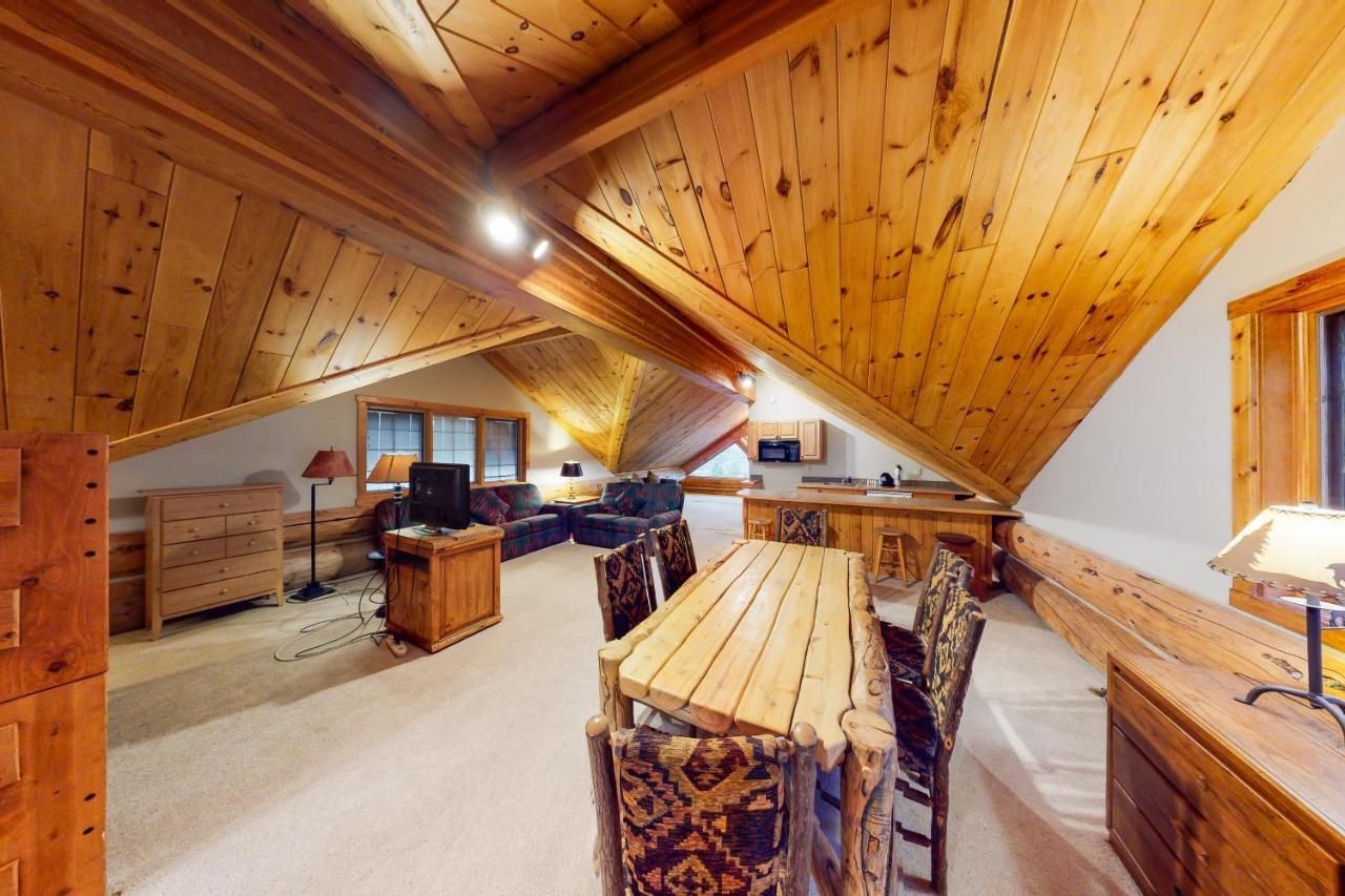 Вилла Fairy Tale House Диллон Экстерьер фото