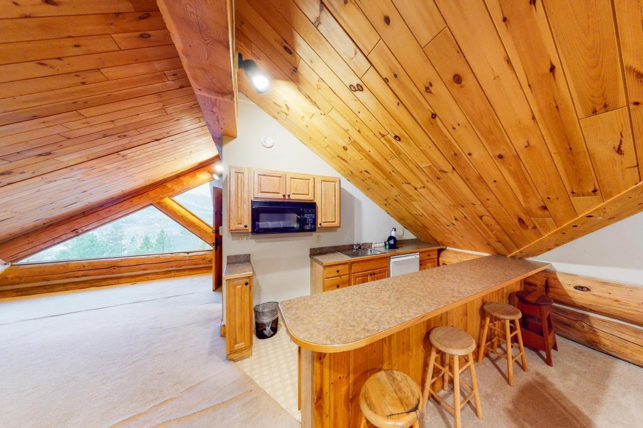Вилла Fairy Tale House Диллон Экстерьер фото