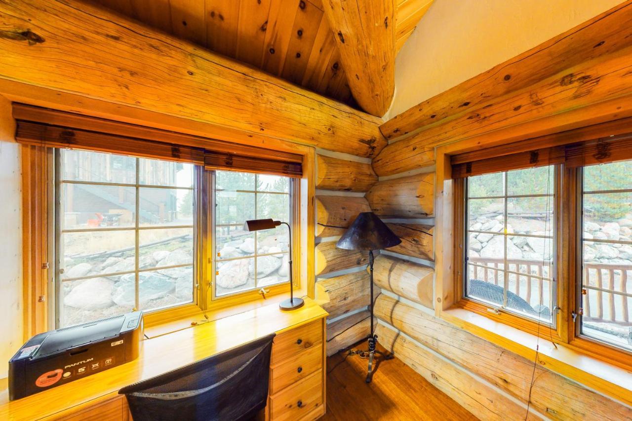 Вилла Fairy Tale House Диллон Экстерьер фото